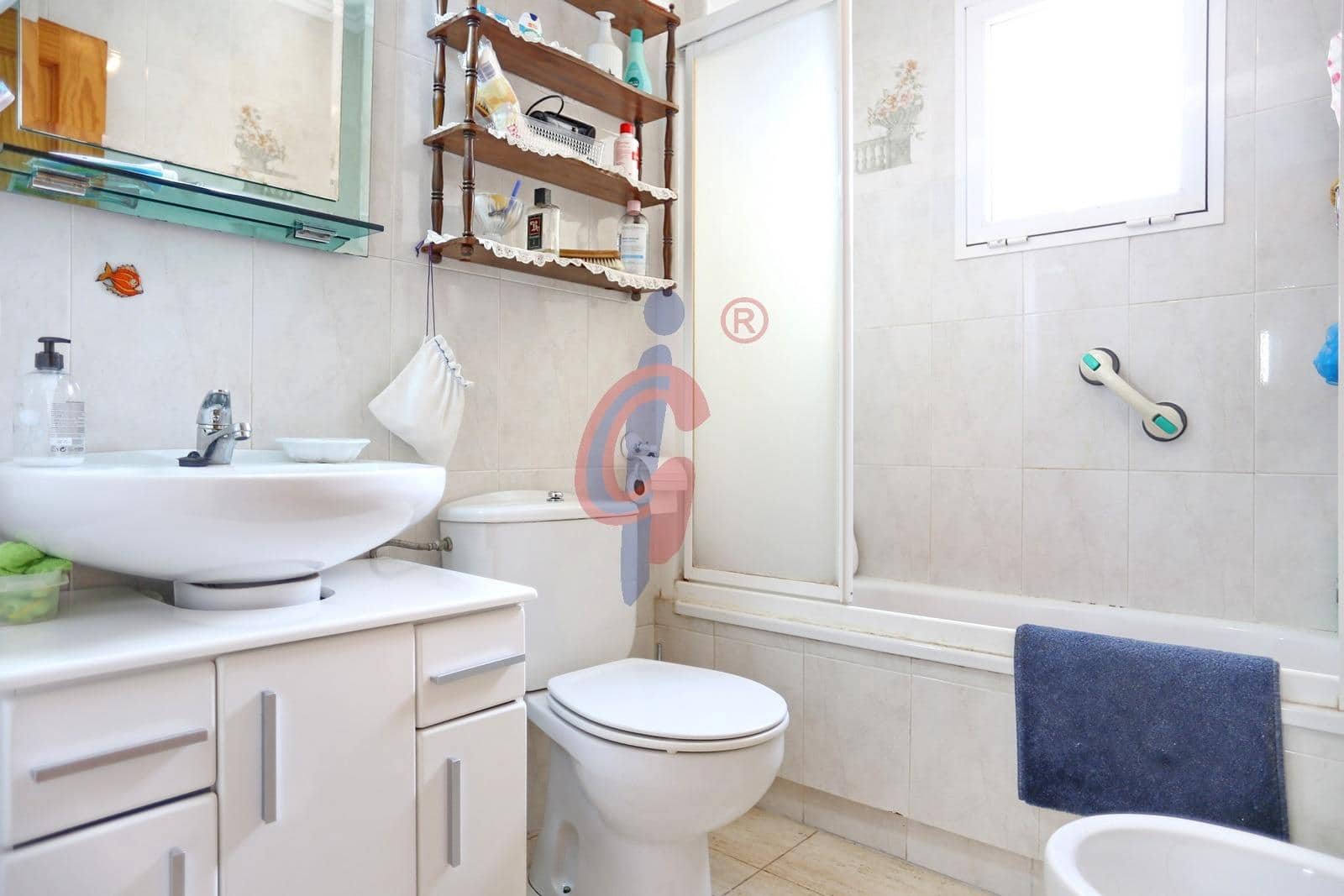 2 soveværelse Lejlighed til salg i Guardamar del Segura med swimmingpool - € 129.950 (Ref: 8865086)