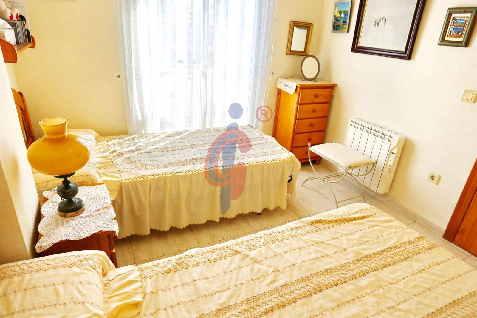 2 soveværelse Lejlighed til salg i Guardamar del Segura med swimmingpool - € 129.950 (Ref: 8865086)