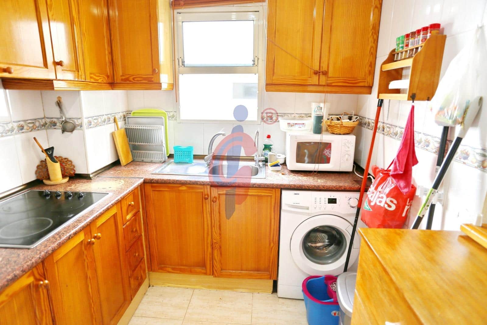 2 soveværelse Lejlighed til salg i Guardamar del Segura med swimmingpool - € 129.950 (Ref: 8865086)