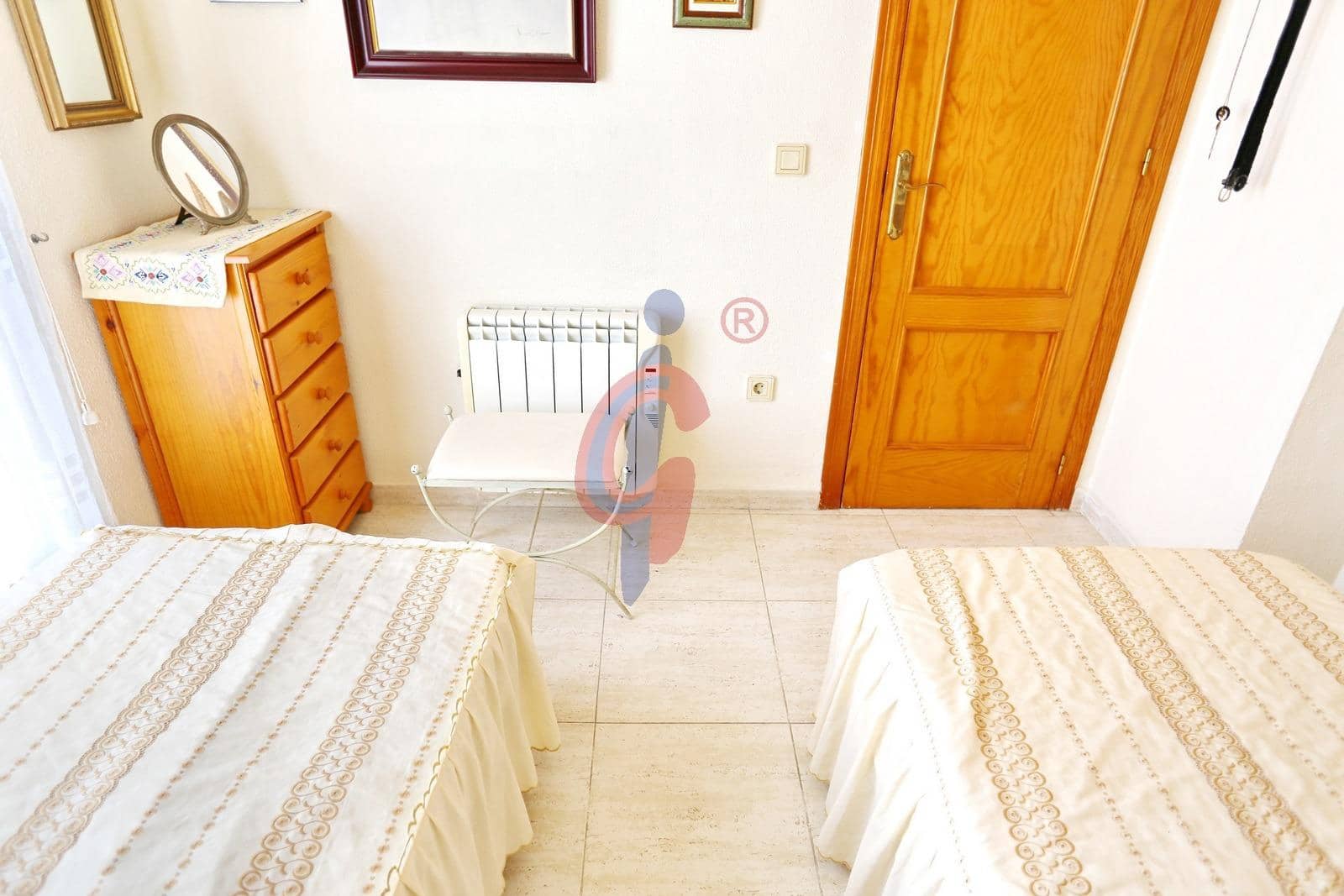 2 soveværelse Lejlighed til salg i Guardamar del Segura med swimmingpool - € 129.950 (Ref: 8865086)