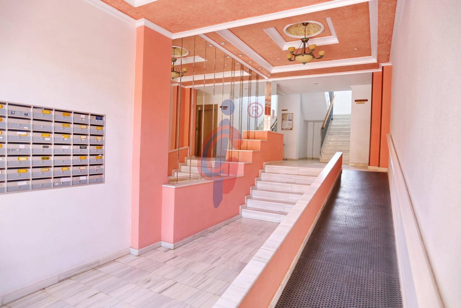 2 soveværelse Lejlighed til salg i Guardamar del Segura med swimmingpool - € 129.950 (Ref: 8865086)