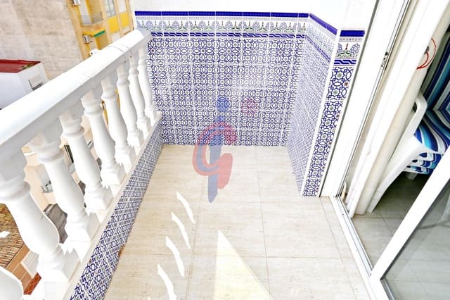 2 soveværelse Lejlighed til salg i Zona Pueblo, Guardamar del Segura med swimmingpool - € 129.950 (Ref: 8865086)