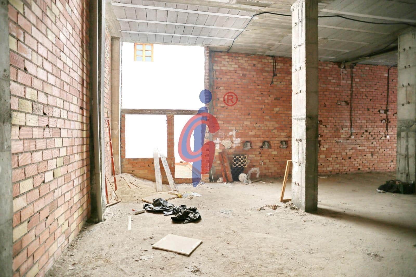 Erhverv til salg i Guardamar del Segura - € 128.000 (Ref: 8865087)