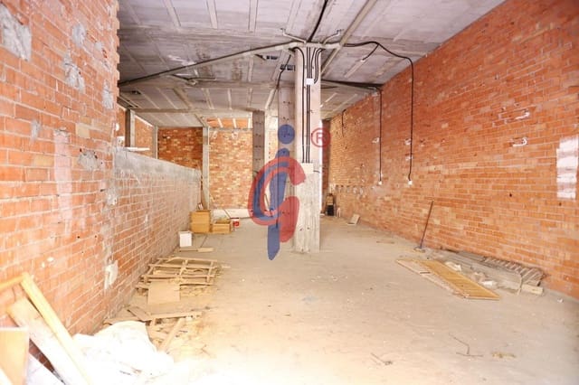 Erhverv til salg i Guardamar Playa, Guardamar del Segura - € 128.000 (Ref: 8865087)