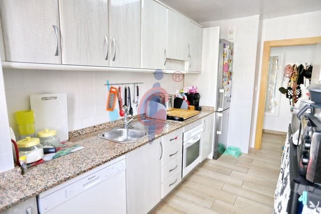 3 chambre Appartement à vendre à Zona Pueblo, Guardamar del Segura - 179 000 € (Ref: 8875668)