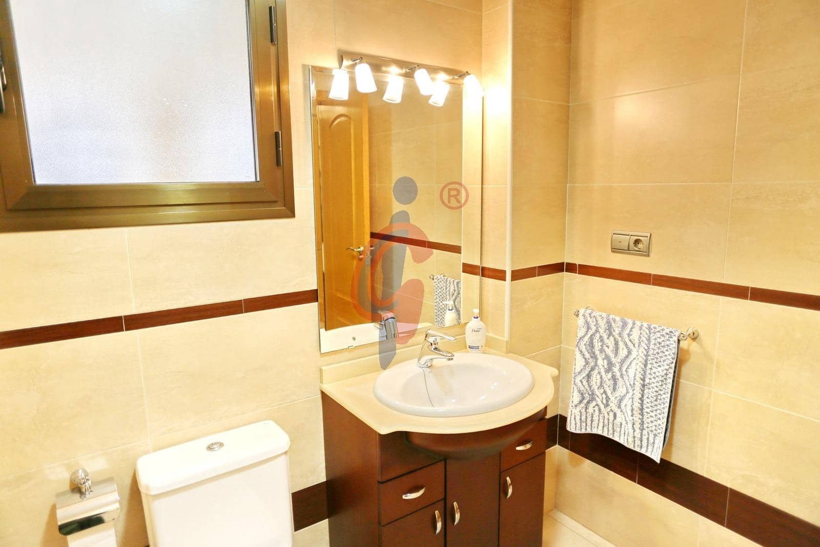 4 sypialnia Apartament na sprzedaż w Guardamar del Segura z garażem - 279 000 € (Ref: 8892961)