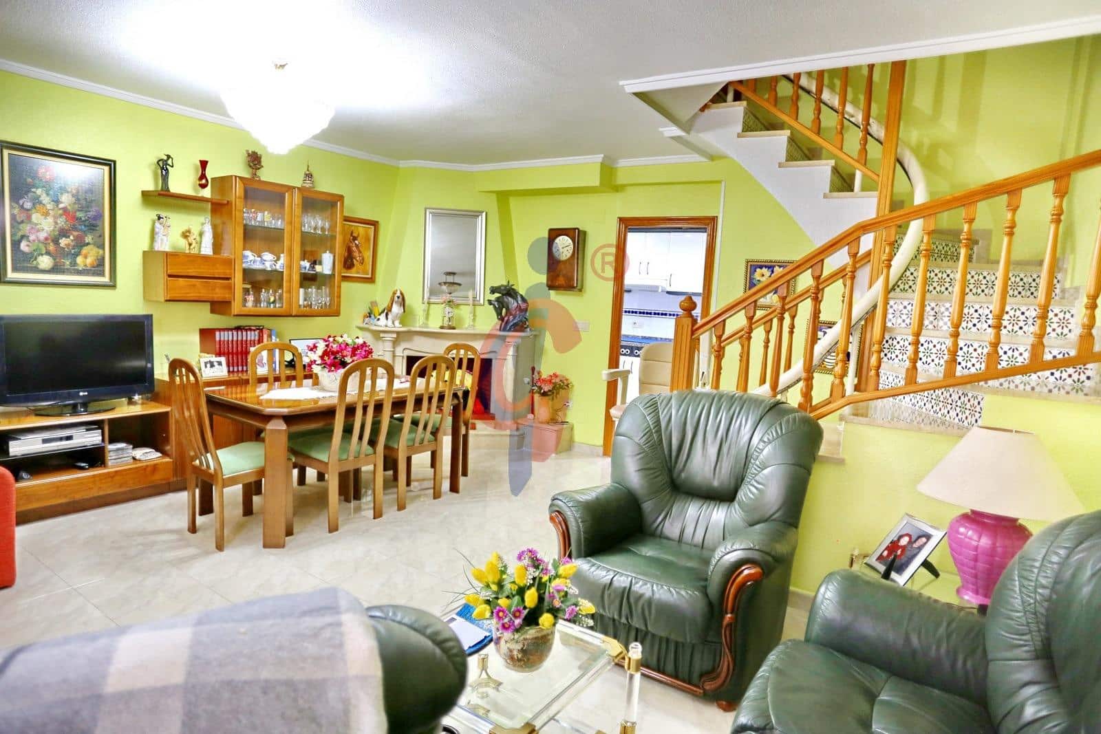 4 sypialnia Dom szeregowy na sprzedaż w Guardamar del Segura z basenem garażem - 435 000 € (Ref: 8915207)