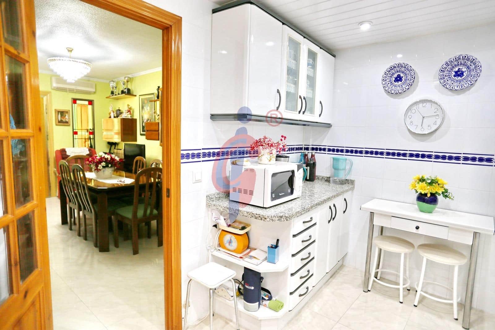 4 sypialnia Dom szeregowy na sprzedaż w Guardamar del Segura z basenem garażem - 435 000 € (Ref: 8915207)