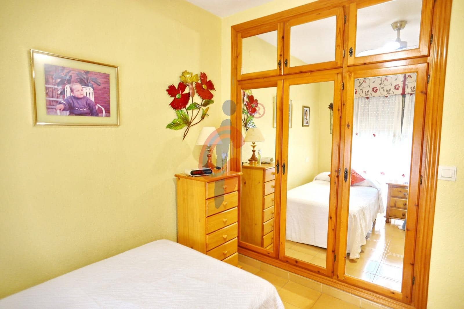 4 sypialnia Dom szeregowy na sprzedaż w Guardamar del Segura z basenem garażem - 435 000 € (Ref: 8915207)