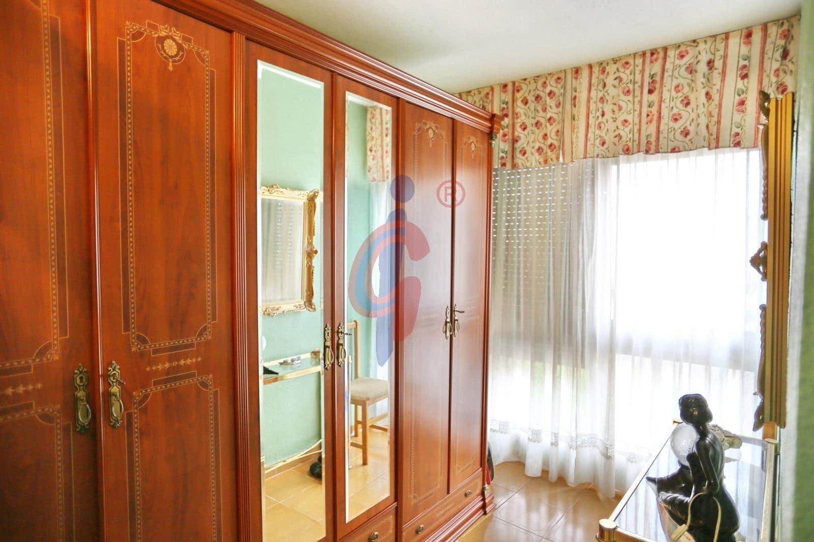 4 sypialnia Dom szeregowy na sprzedaż w Guardamar del Segura z basenem garażem - 435 000 € (Ref: 8915207)