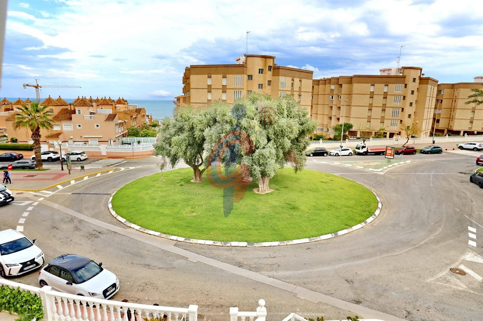 4 sypialnia Dom szeregowy na sprzedaż w Guardamar del Segura z basenem garażem - 435 000 € (Ref: 8915207)