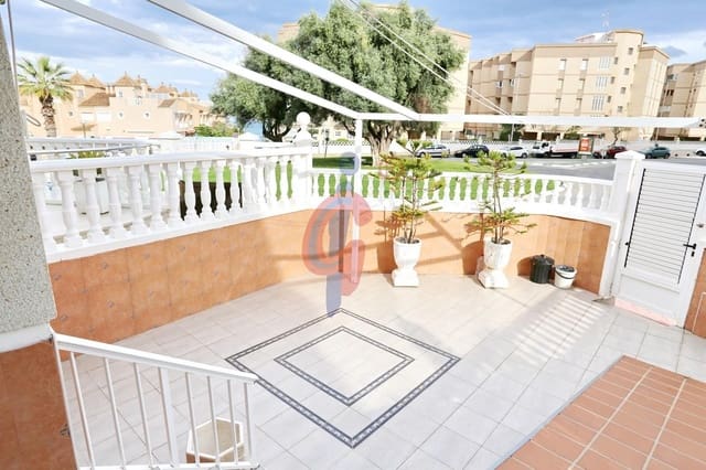 4 sovrum Radhus till salu i Las Viñas, Guardamar del Segura med pool garage - 435 000 € (Ref: 8915207)