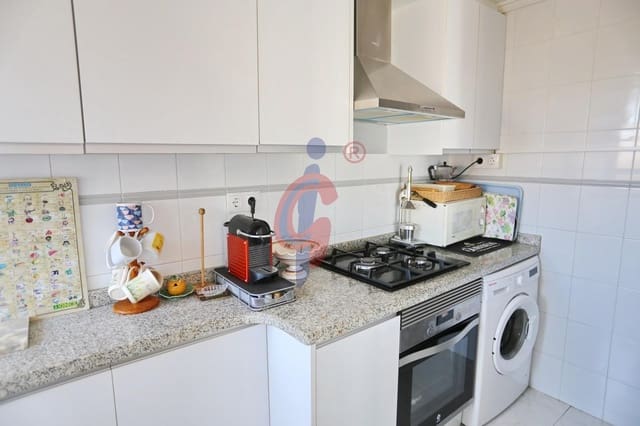 2 soverom Penthouse til salgs i Guardamar Playa, Guardamar del Segura med garasje - € 232 000 (Ref: 8915208)