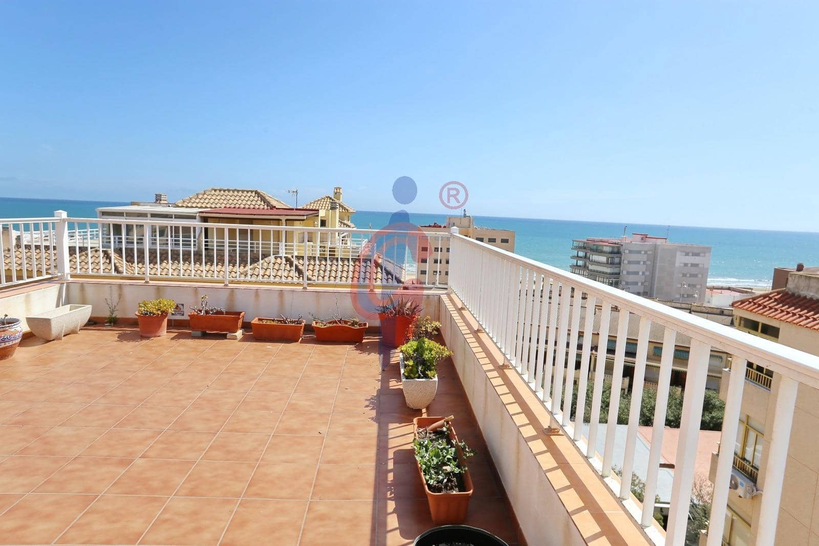 2 chambre Penthouse à vendre à Guardamar del Segura avec garage - 232 000 € (Ref: 8915208)