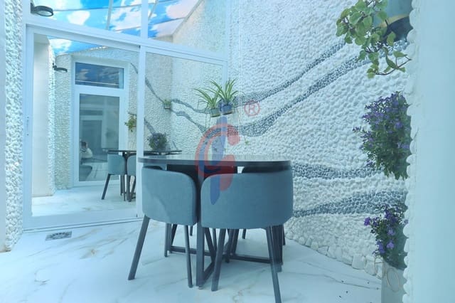 3 slaapkamer Appartement te koop in Zona Pueblo, Guardamar del Segura - € 347.000 (Ref: 8928808)