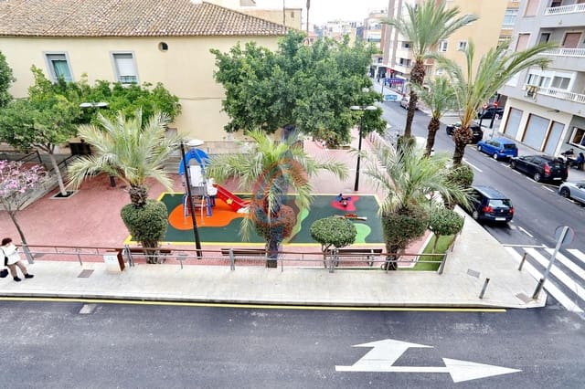 3 soverom Leilighet til salgs i Zona Pueblo, Guardamar del Segura - € 135 000 (Ref: 8944045)