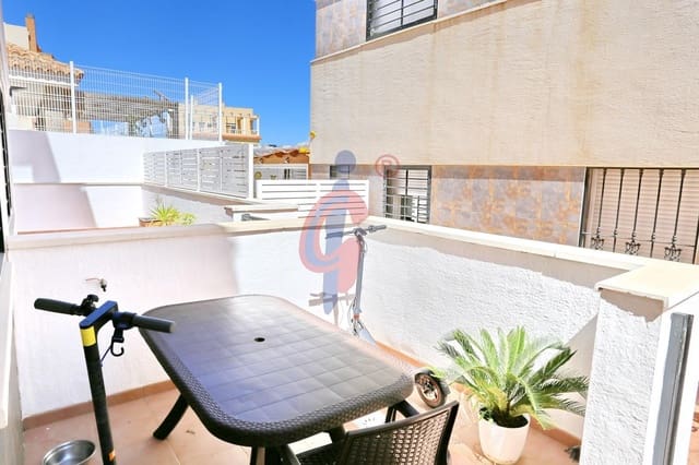 Adosado de 3 habitaciones en Los Secanos, Guardamar del Segura en venta con piscina garaje - 240.000 € (Ref: 8944047)