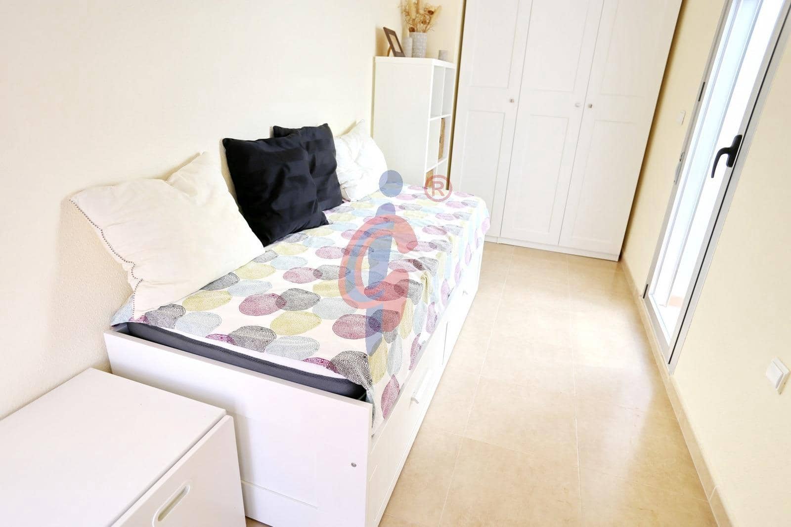 3 soveværelse Rækkehus til salg i Guardamar del Segura med swimmingpool garage - € 240.000 (Ref: 8944047)