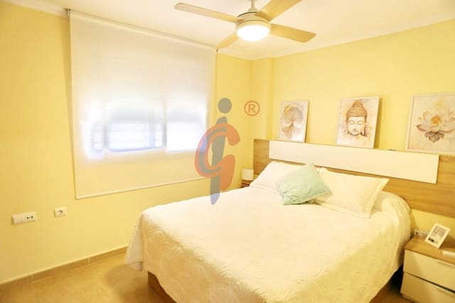 Adosado de 3 habitaciones en Los Secanos, Guardamar del Segura en venta con piscina garaje - 240.000 € (Ref: 8944047)