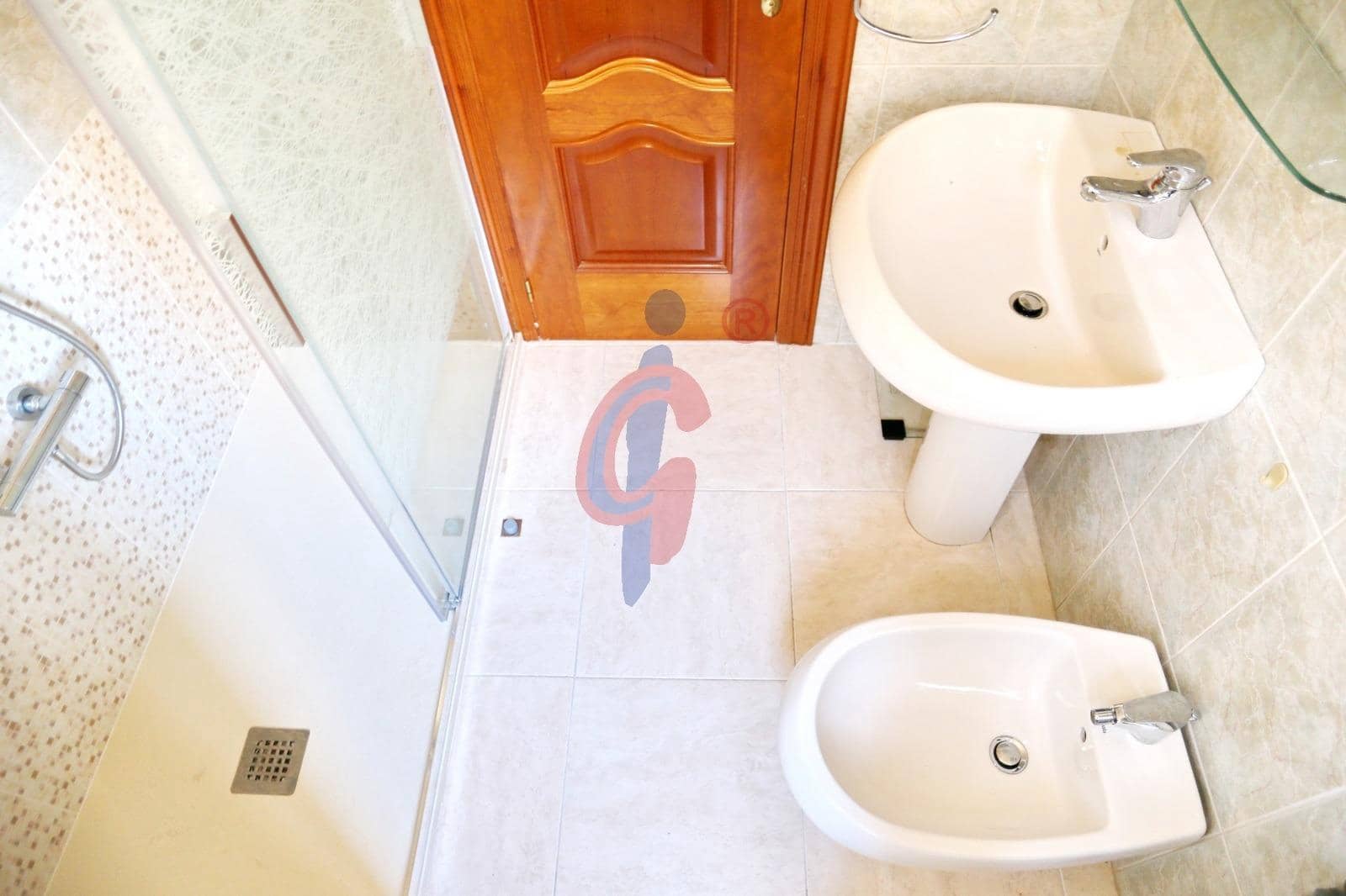 3 sovrum Lägenhet till salu i Guardamar del Segura med garage - 339 995 € (Ref: 8949012)