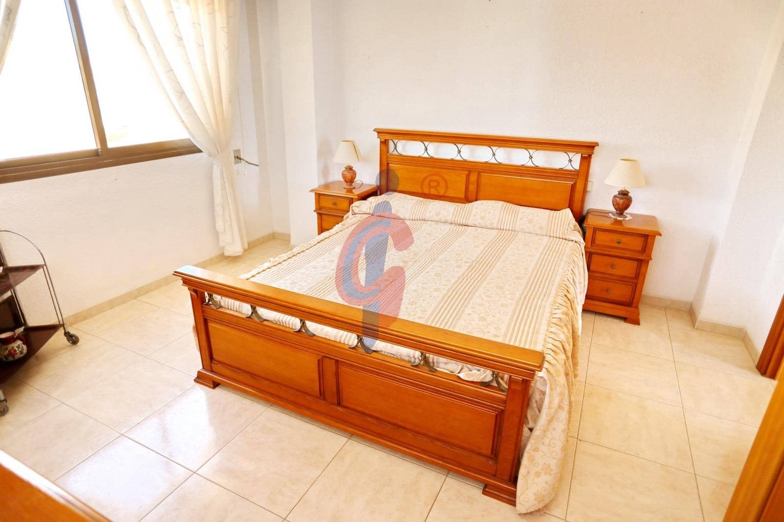 3 sovrum Lägenhet till salu i Guardamar del Segura med garage - 339 995 € (Ref: 8949012)