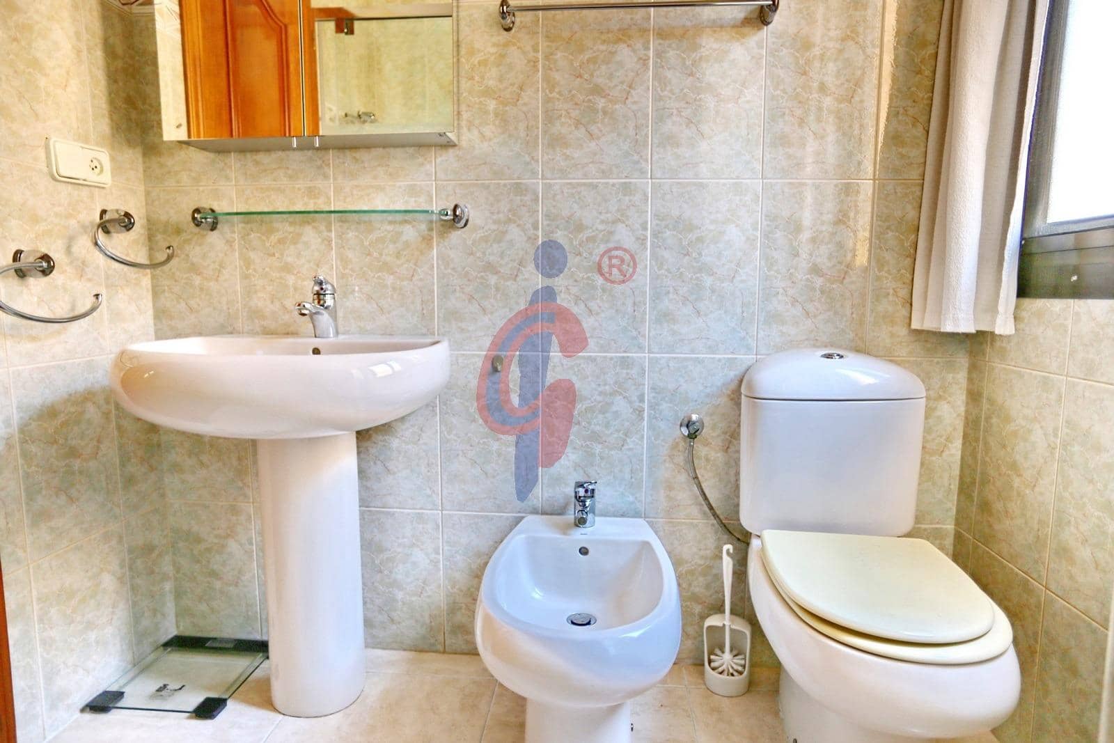 3 sovrum Lägenhet till salu i Guardamar del Segura med garage - 339 995 € (Ref: 8949012)