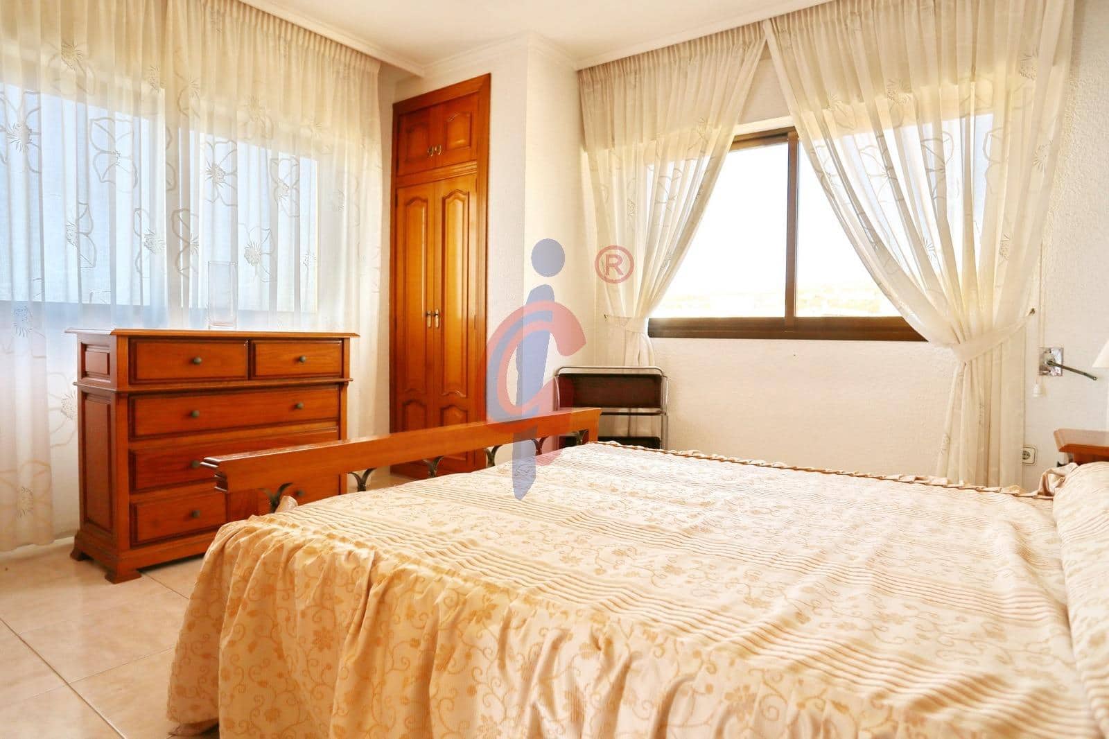 3 sovrum Lägenhet till salu i Guardamar del Segura med garage - 339 995 € (Ref: 8949012)