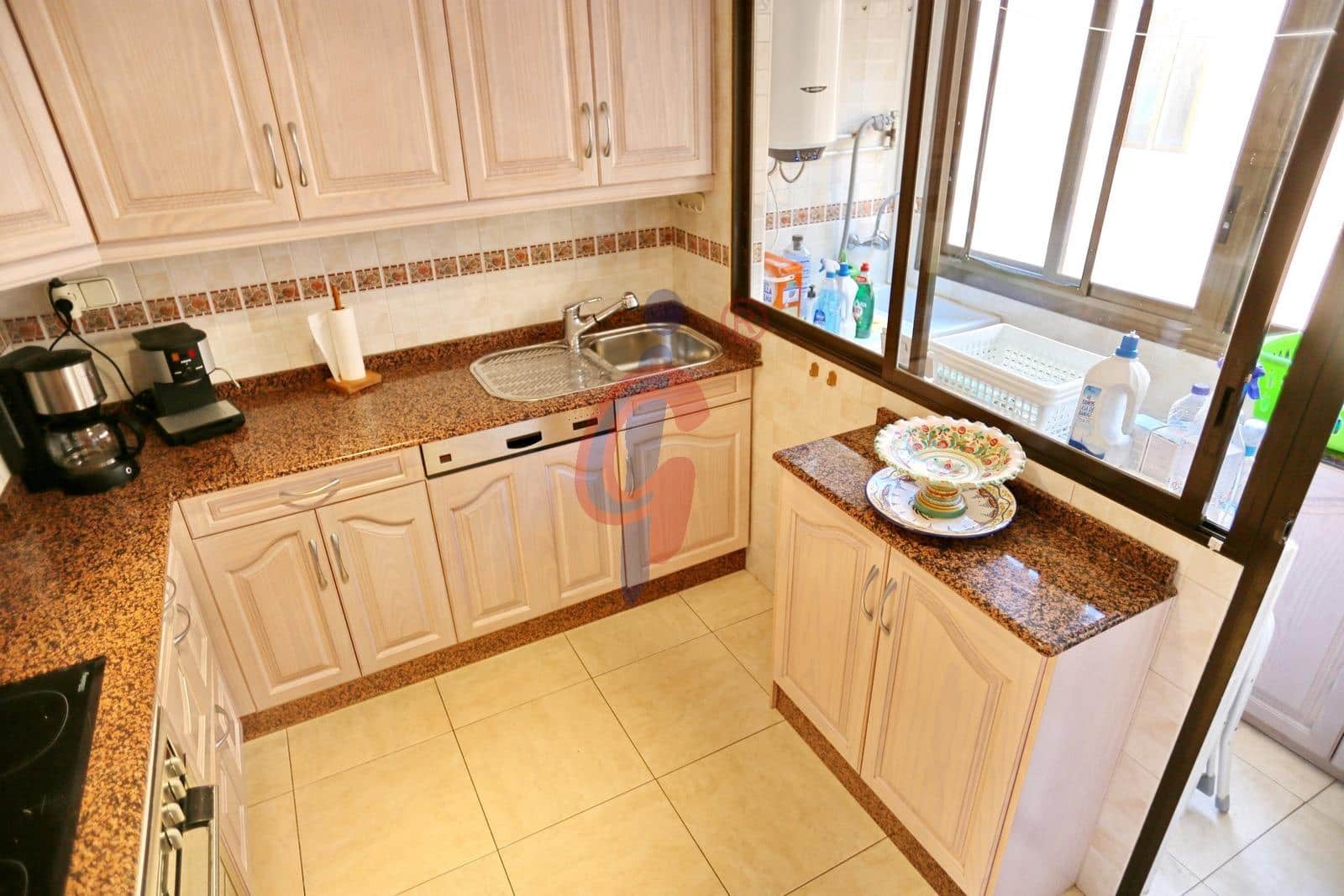 3 sovrum Lägenhet till salu i Guardamar del Segura med garage - 339 995 € (Ref: 8949012)