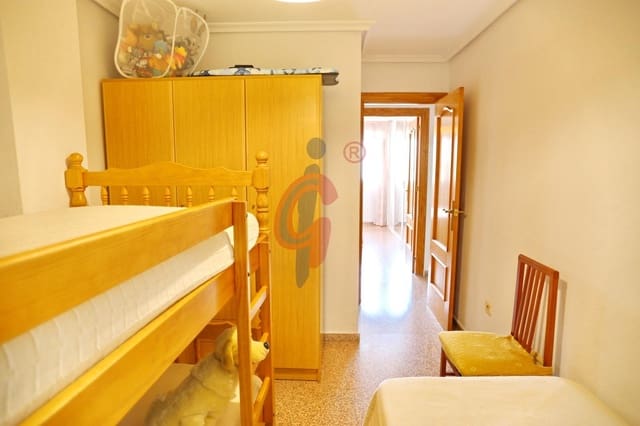 Apartamento de 3 habitaciones en Zona Pueblo, Guardamar del Segura en venta con piscina - 159.000 € (Ref: 8951492)