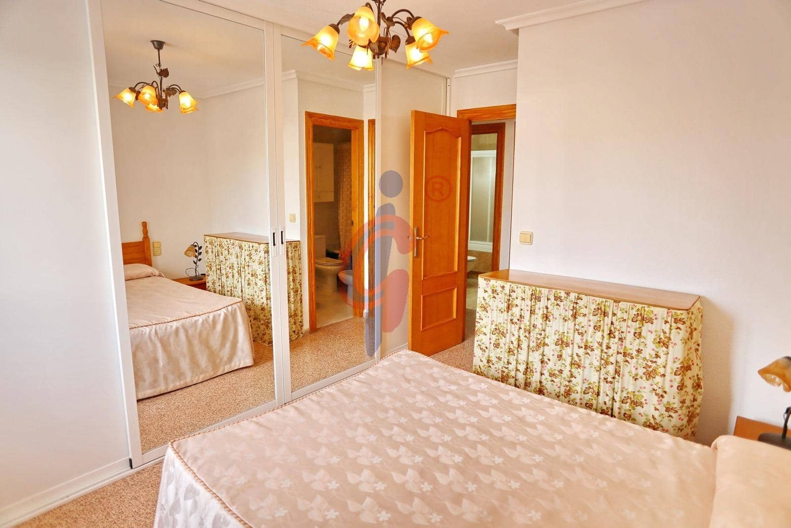 Apartamento de 3 habitaciones en Guardamar del Segura en venta con piscina - 159.000 € (Ref: 8951492)