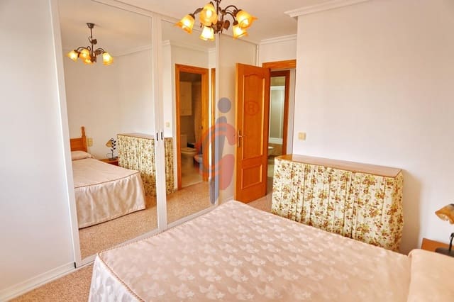 Apartamento de 3 habitaciones en Zona Pueblo, Guardamar del Segura en venta con piscina - 159.000 € (Ref: 8951492)