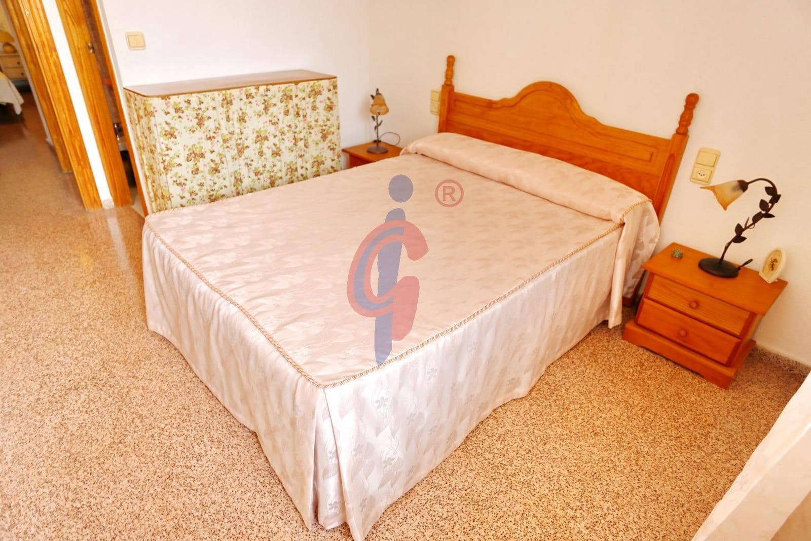 Apartamento de 3 habitaciones en Guardamar del Segura en venta con piscina - 159.000 € (Ref: 8951492)