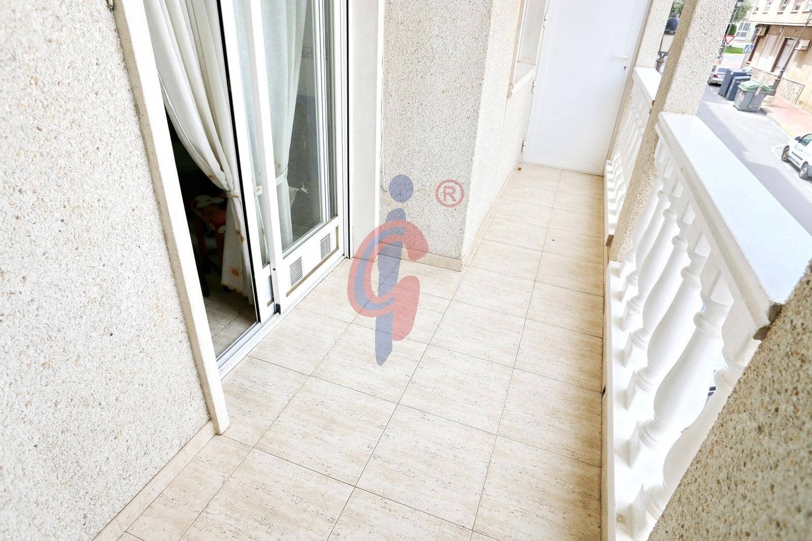 Apartamento de 3 habitaciones en Guardamar del Segura en venta con piscina - 159.000 € (Ref: 8951492)