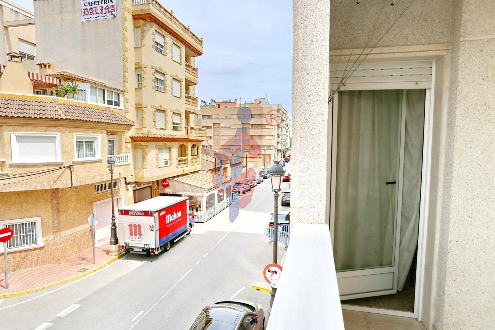 Apartamento de 3 habitaciones en Guardamar del Segura en venta con piscina - 159.000 € (Ref: 8951492)