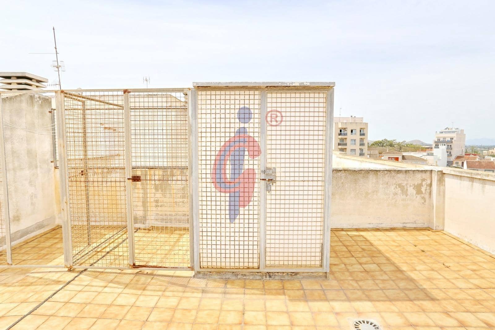 Apartamento de 3 habitaciones en Guardamar del Segura en venta con piscina - 159.000 € (Ref: 8951492)