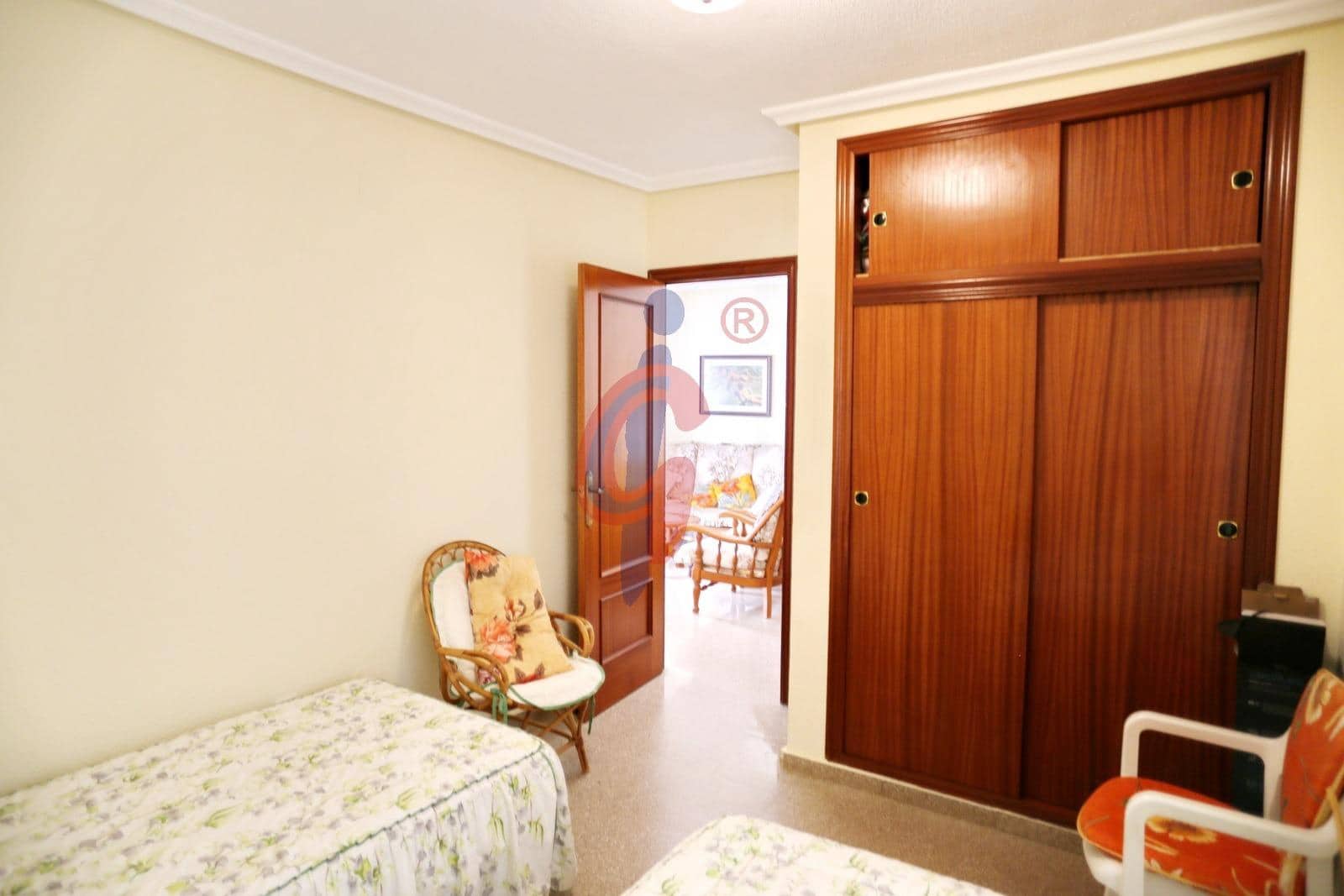 2 bedroom Apartment for sale in Guardamar del Segura with garage - € 180,000 (Ref: 8957228)