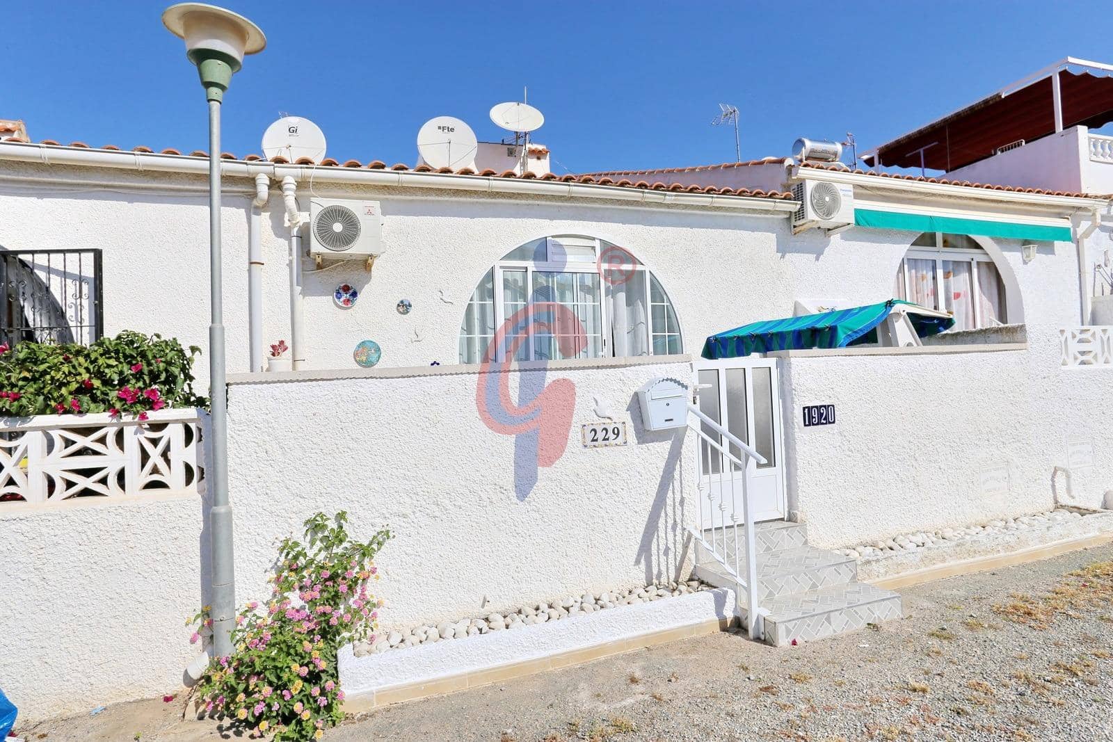 2 soveværelse Bungalow til salg i San Luis - € 114.000 (Ref: 8970494)