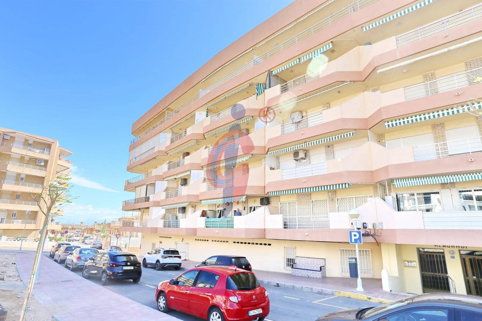 Apartamento de 3 habitaciones en Guardamar del Segura en venta - 180.000 € (Ref: 8970495)