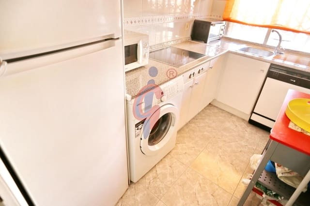 Apartamento de 3 habitaciones en Guardamar Playa, Guardamar del Segura en venta - 180.000 € (Ref: 8970495)