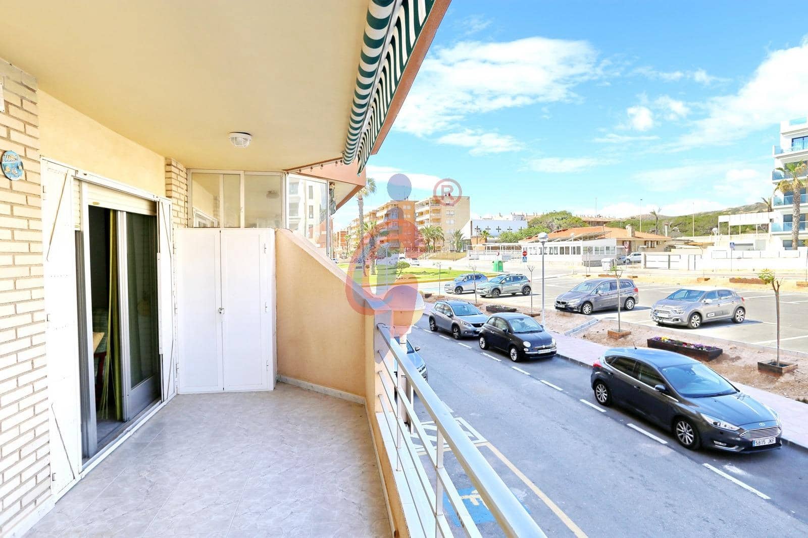 Apartamento de 3 habitaciones en Guardamar del Segura en venta - 180.000 € (Ref: 8970495)