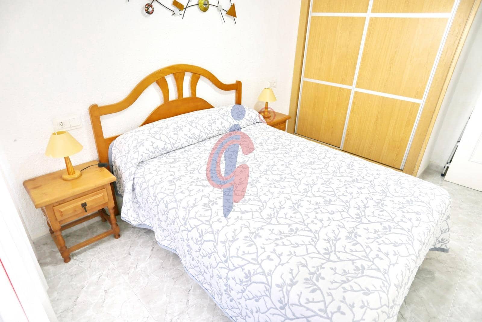 Apartamento de 3 habitaciones en Guardamar del Segura en venta - 180.000 € (Ref: 8970495)
