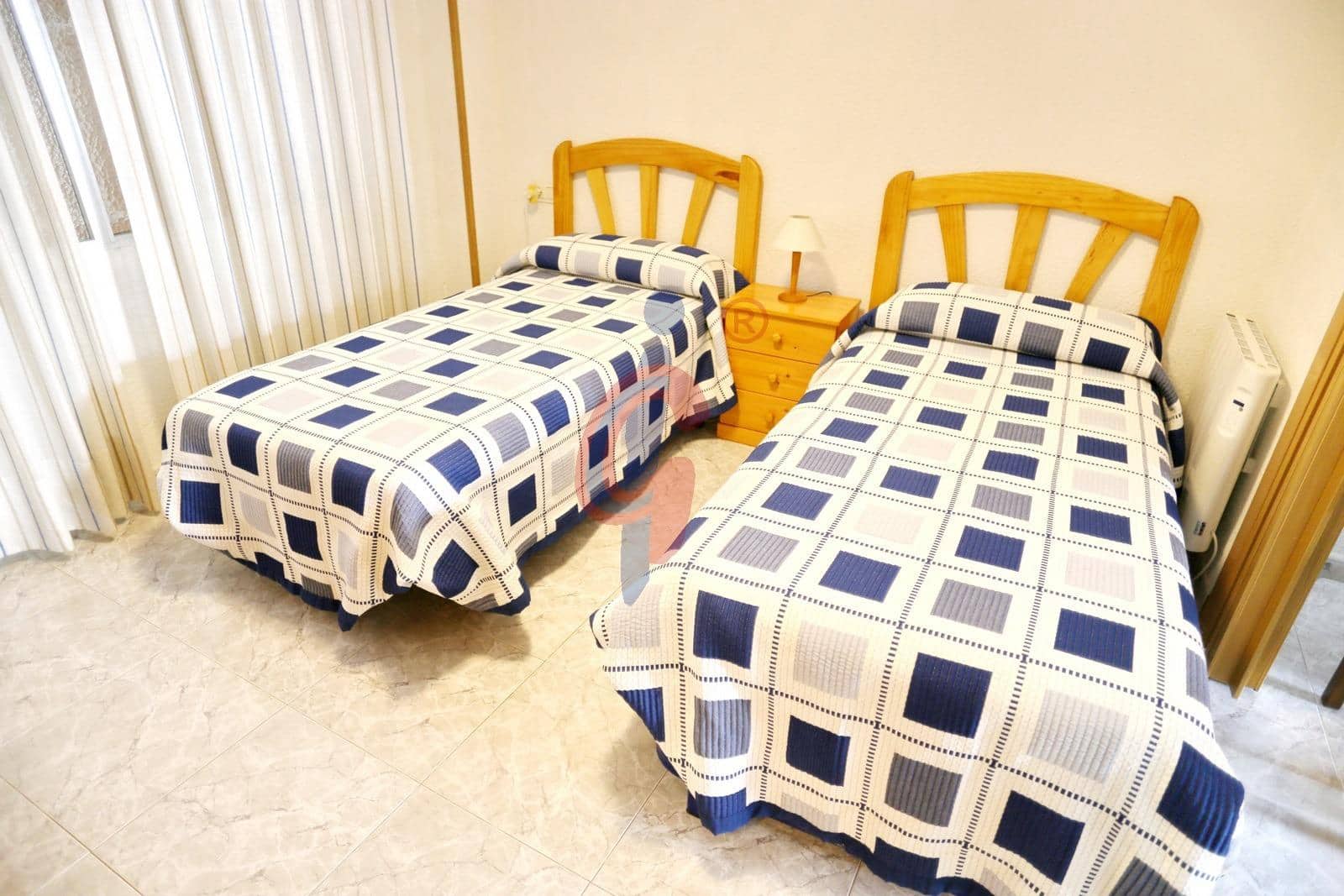 Apartamento de 3 habitaciones en Guardamar del Segura en venta - 180.000 € (Ref: 8970495)