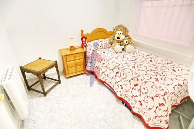 Apartamento de 3 habitaciones en Guardamar Playa, Guardamar del Segura en venta - 180.000 € (Ref: 8970495)