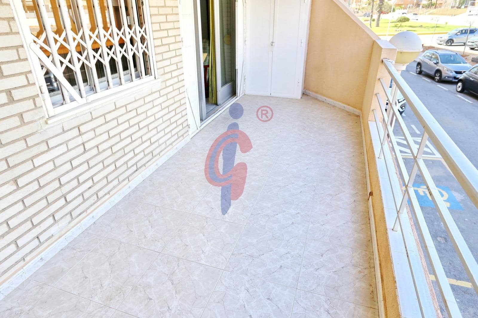 Apartamento de 3 habitaciones en Guardamar del Segura en venta - 180.000 € (Ref: 8970495)