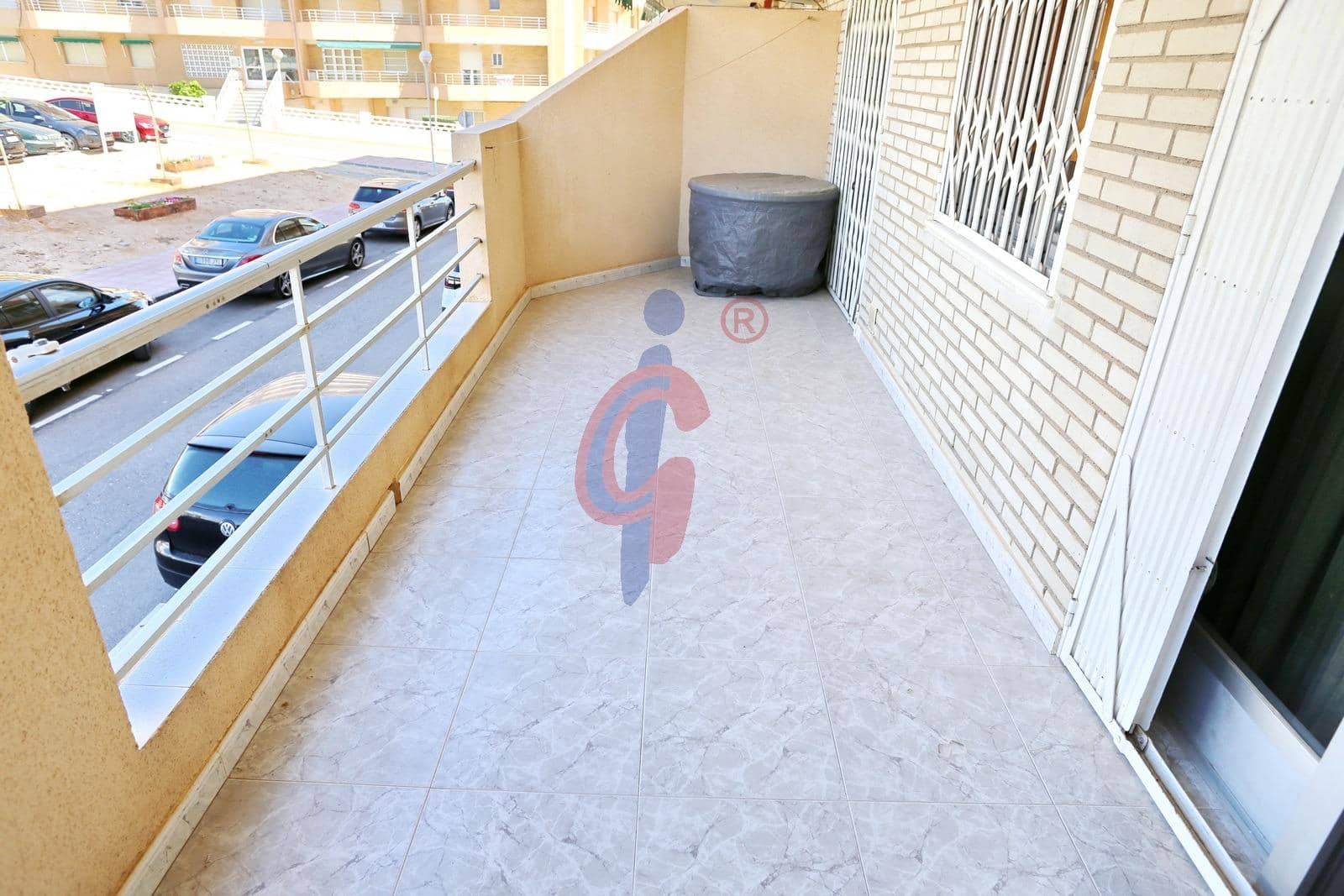 Apartamento de 3 habitaciones en Guardamar del Segura en venta - 180.000 € (Ref: 8970495)