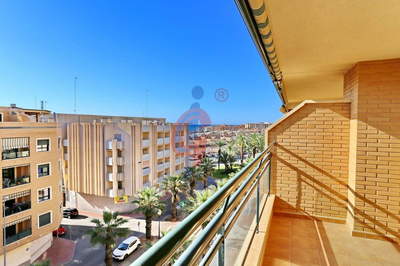 2 Zimmer Apartment zu verkaufen in Guardamar del Segura mit Garage - 252.000 € (Ref: 8993898)