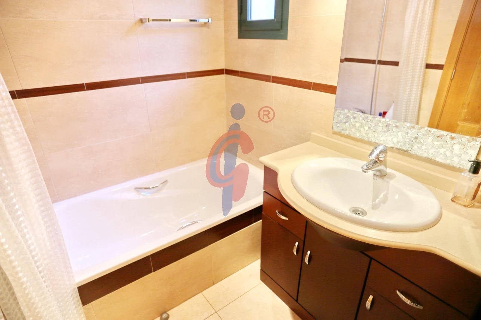 2 Zimmer Apartment zu verkaufen in Guardamar del Segura mit Garage - 252.000 € (Ref: 8993898)