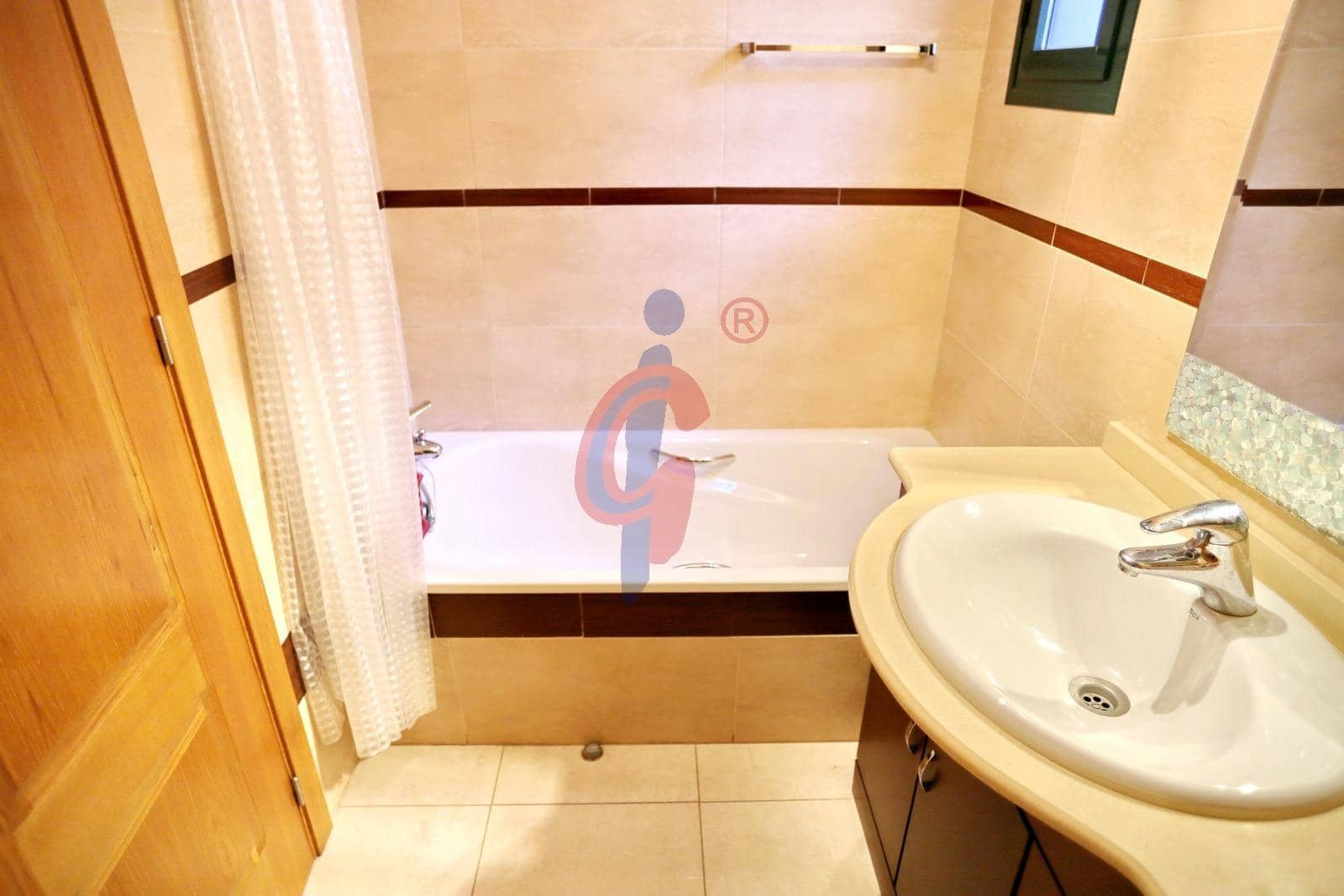 2 Zimmer Apartment zu verkaufen in Guardamar del Segura mit Garage - 252.000 € (Ref: 8993898)