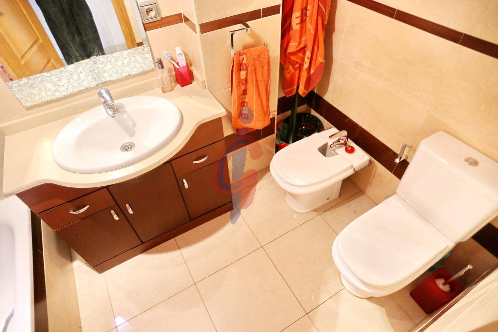 2 chambre Appartement à vendre à Guardamar del Segura avec garage - 232 000 € (Ref: 8993898)