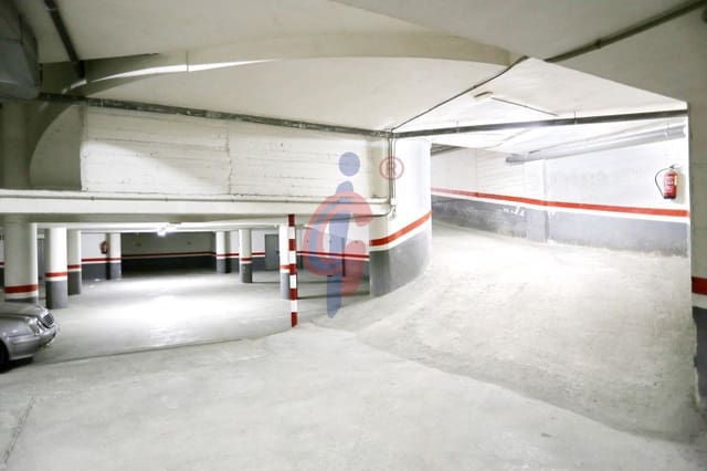 Garage à vendre à Zona Pueblo, Guardamar del Segura - 9 000 € (Ref: 9001156)